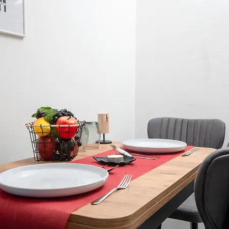 Serviceroom24 - 1 In Wlan - Smart-tv - 24-7 Check-in Und Küche * Herten (North Rhine-Westphalia)