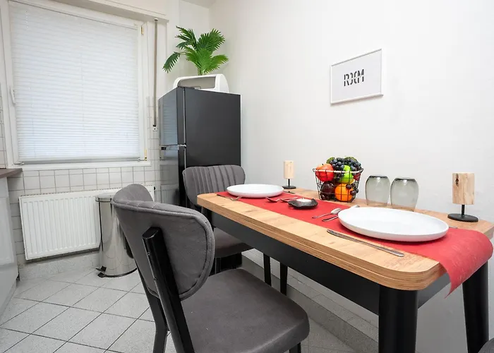 Apartmán Serviceroom24 - 1 In Wlan - Smart-tv - 24-7 Check-in Und Kueche